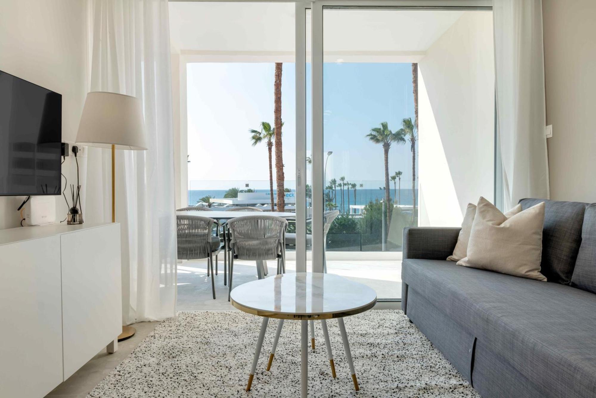 Appartamento Phaedrus Living: Seaview Luxury Flat Limnaria 150 Paphos Esterno foto
